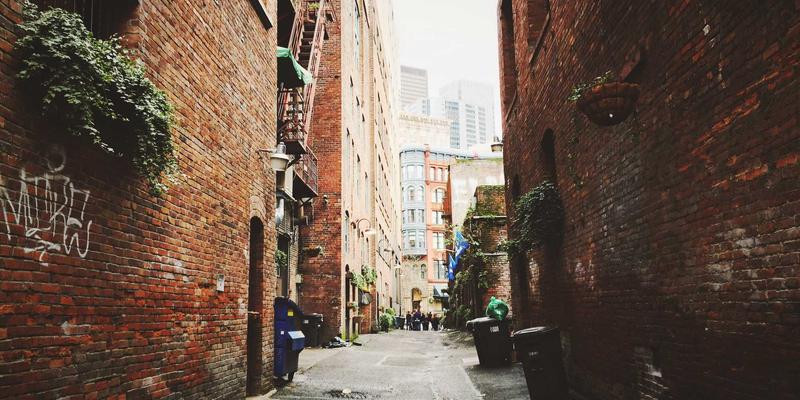 管理咨询视角下的CRM战略闭环：从数据收集到提升客户终身价值的伦加尔方法论